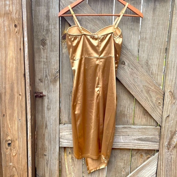 Fashion Nova gold faded on your love dress - Picture 6 of 10